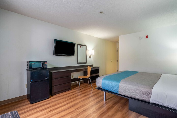 Room 12 of 46