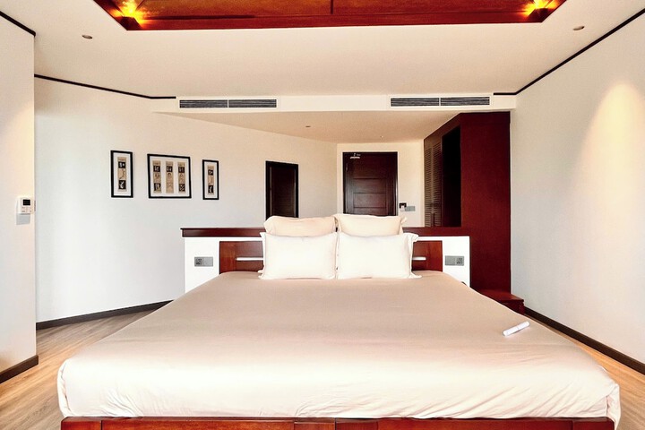 Room 50 of 169