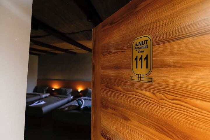 Room 77 of 227