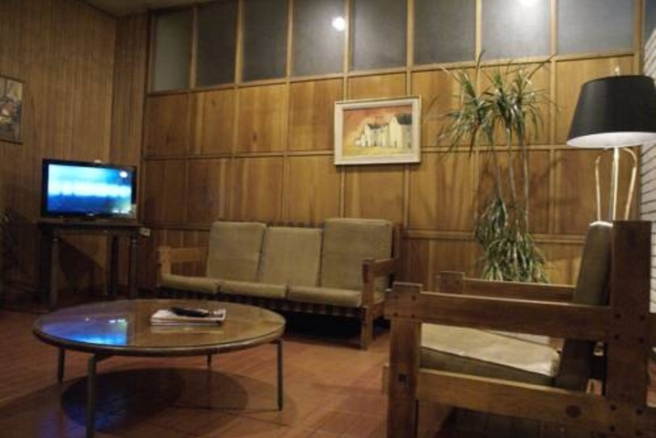 Room 7 of 15