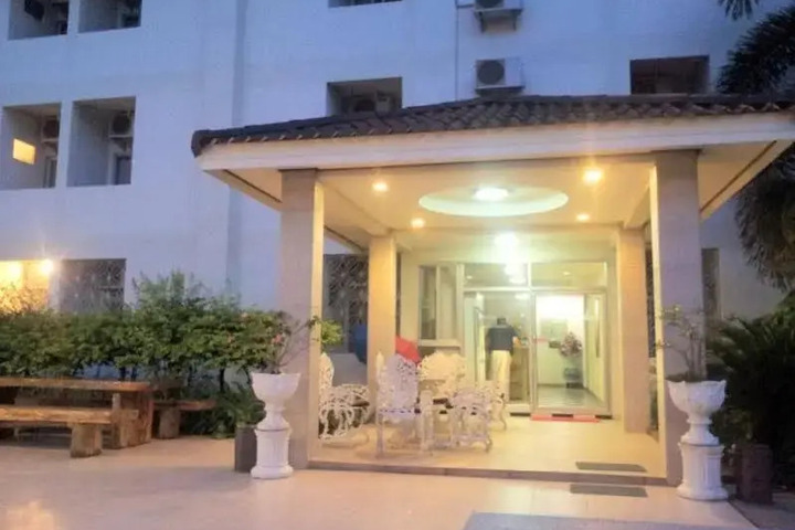 HERITAGE HOTEL