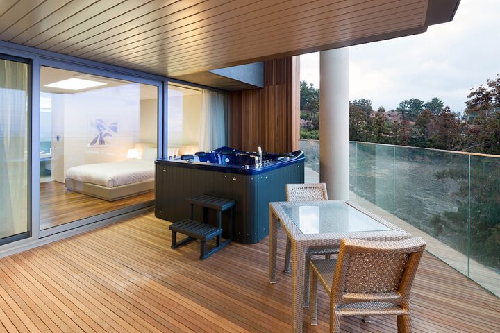 Terrace/Patio 68 of 179