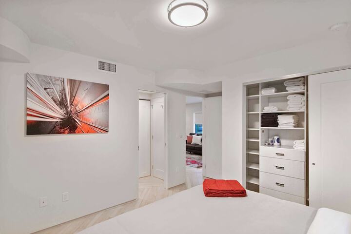 Room 3 of 25