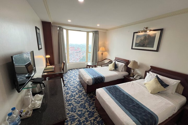 Room 51 of 164
