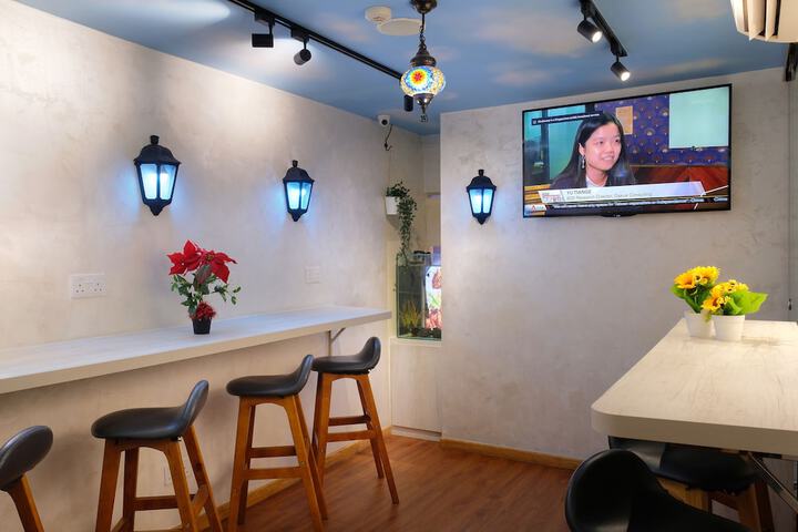 Entrance & Lobby