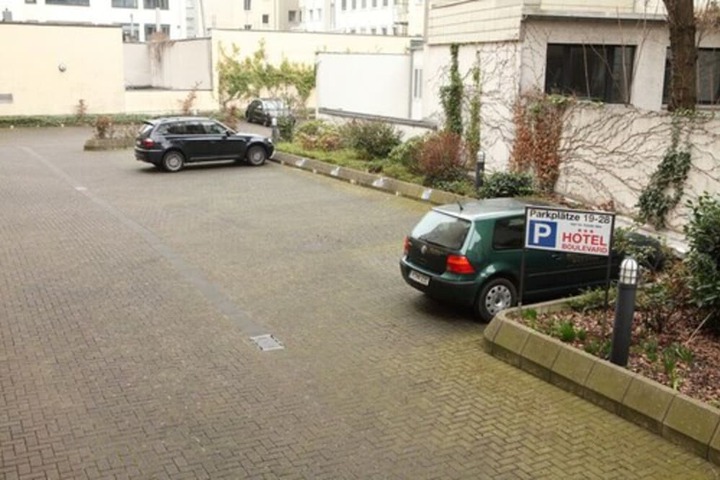 Property Grounds 40 of 47