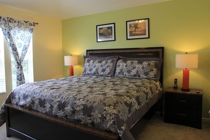 Room 3 of 30