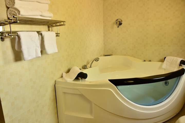 Room 7 of 7