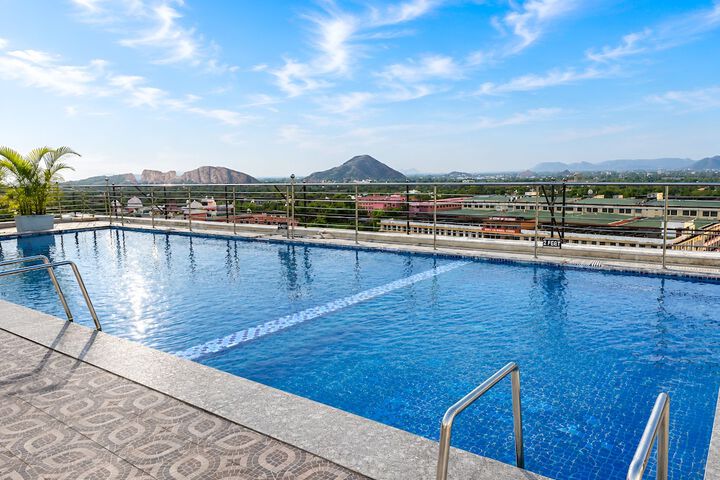 Pool 42 of 64