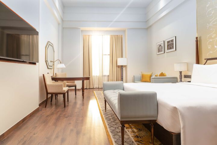 Room 28 of 191