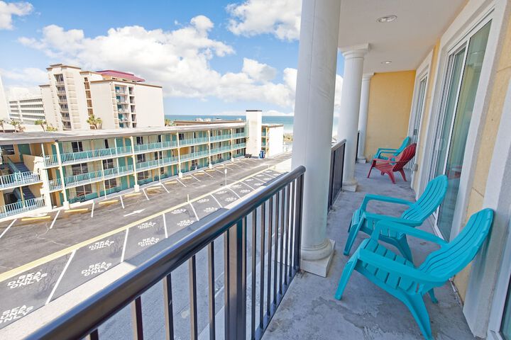 Terrace/Patio 195 of 197