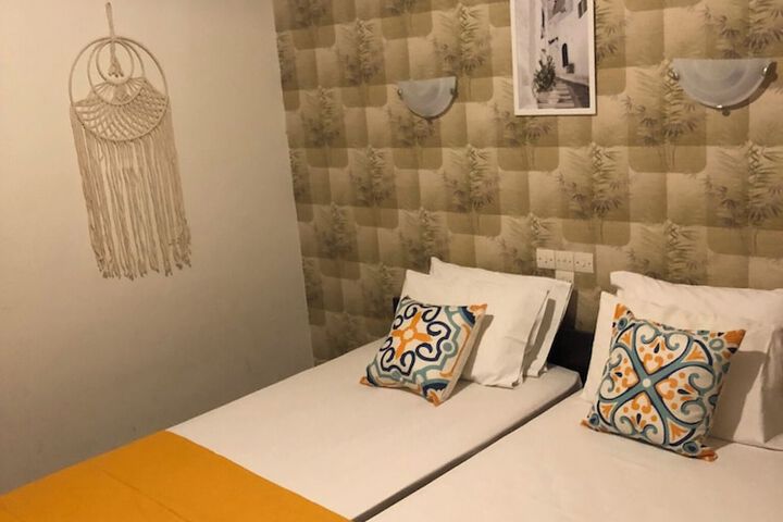 Room 14 of 38