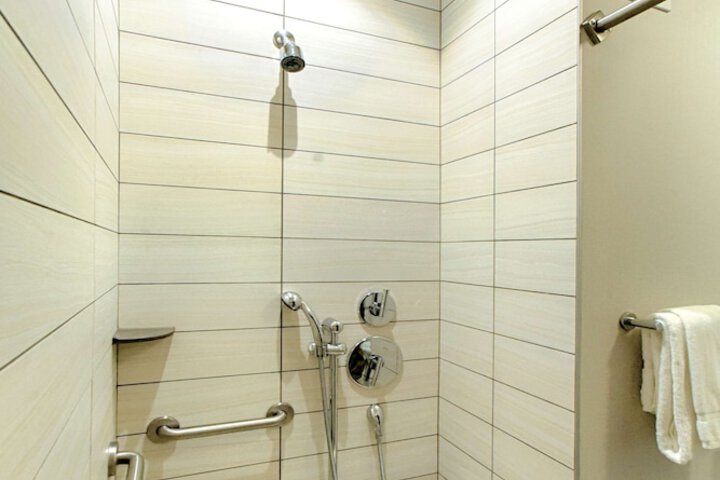 Bathroom shower