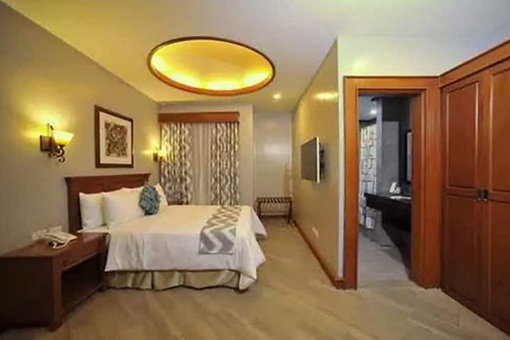 Room 49 of 90