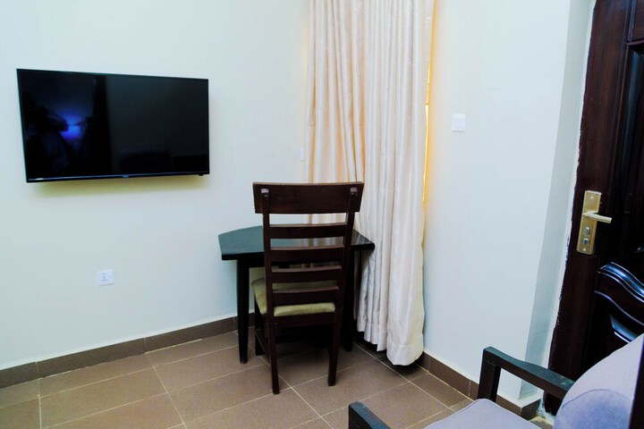 Room 10 of 31
