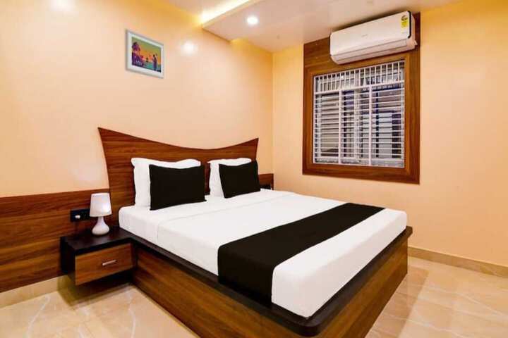 Room 6 of 6
