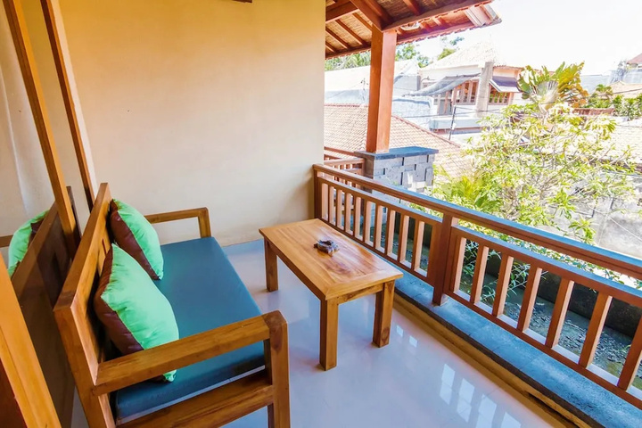 balcony