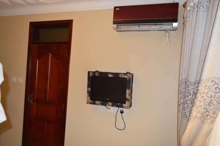 Room 29 of 80
