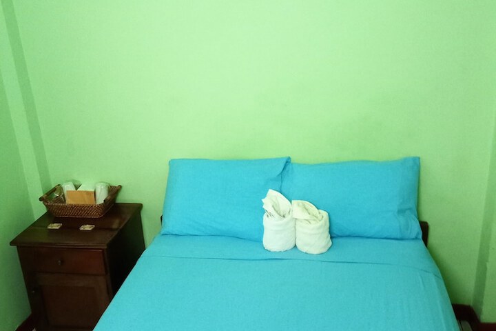 Room 8 of 23