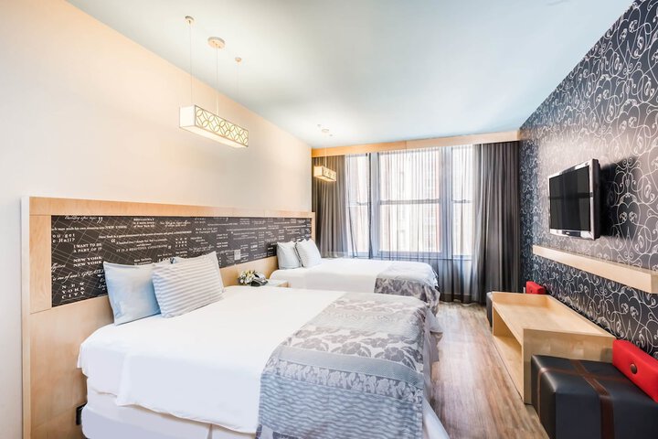 Tryp Queen (1 of 15)