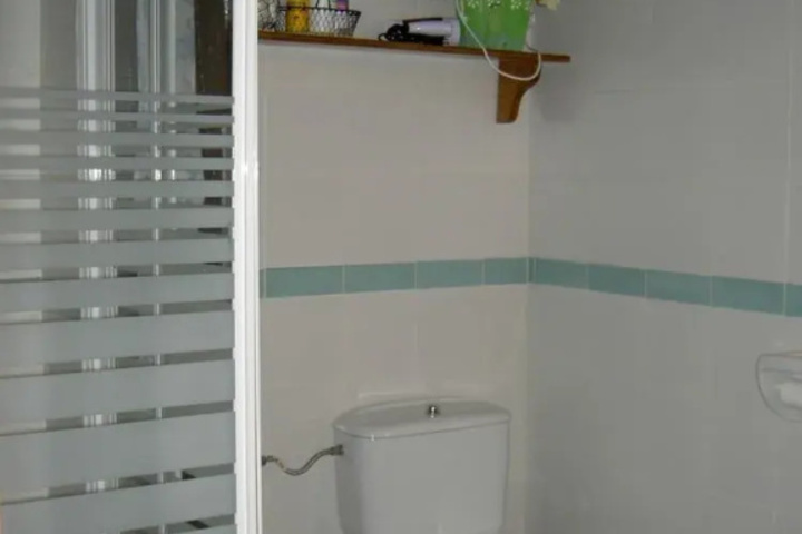 Room 8 of 13