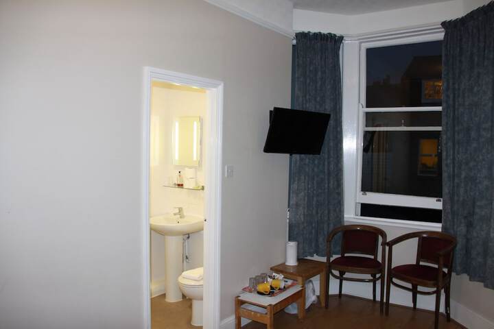 Room 54 of 81