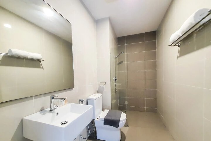 Room 16 of 27