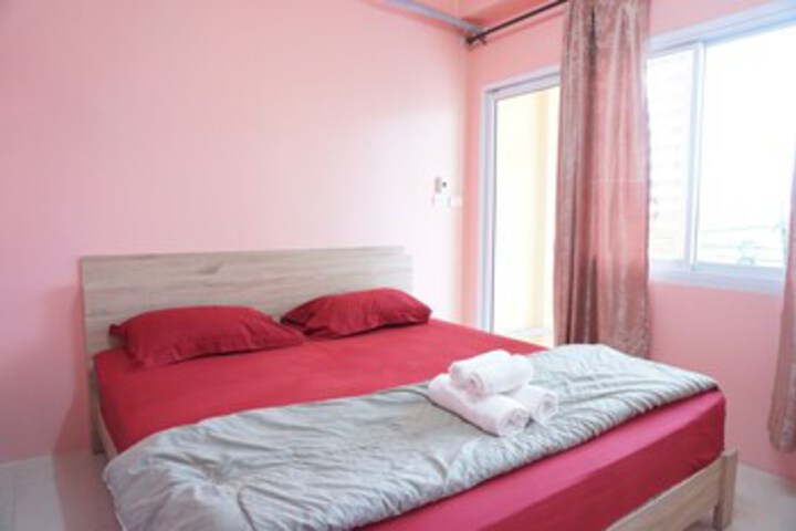 Room 28 of 50