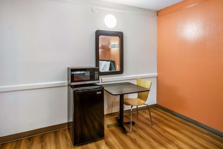 2 Double Beds (2 of 14)
