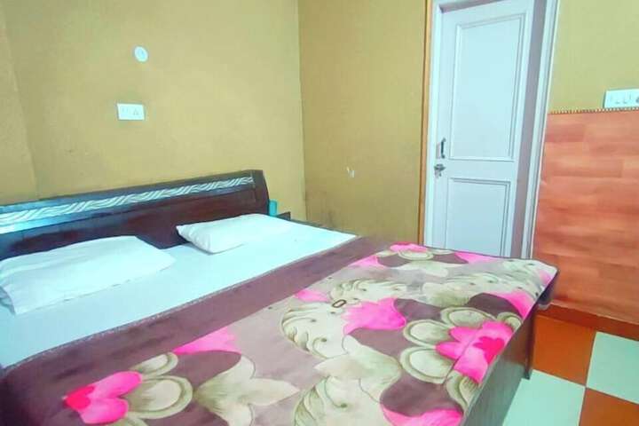 Room 7 of 69