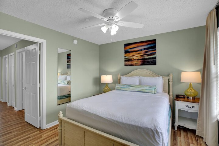 Room 18 of 106