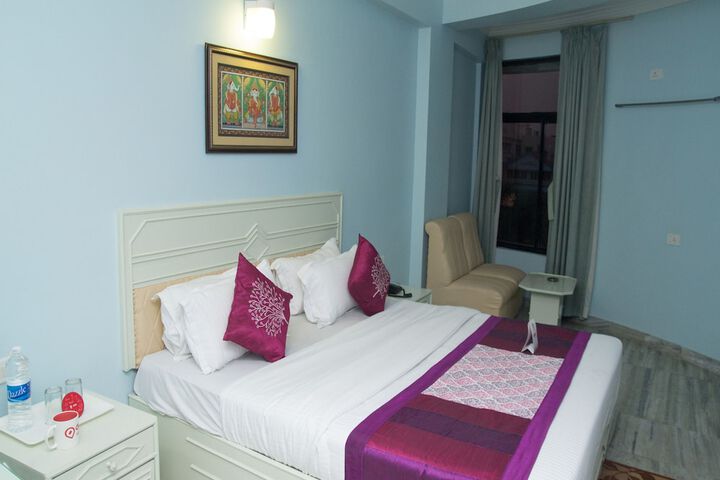 Room 4 of 6