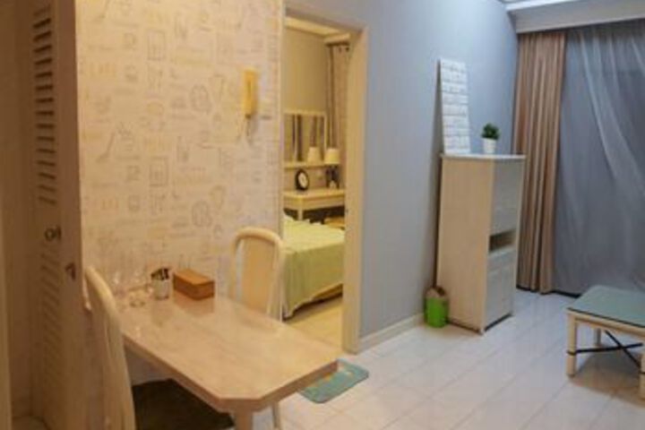 Room 30 of 62