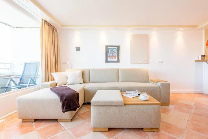 Room 3 of 19
