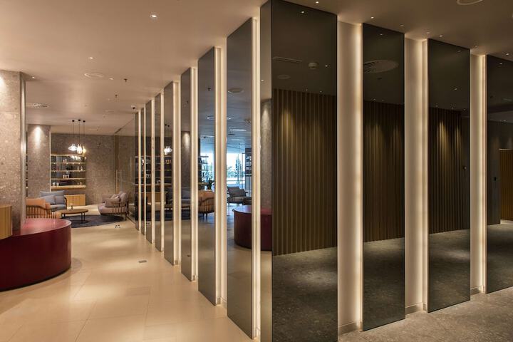Hotel Interior 177 of 310