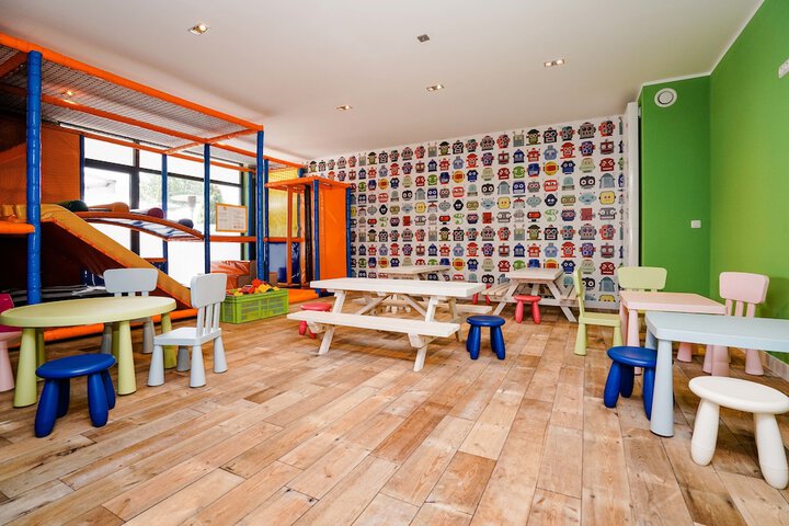 Children's play area - indoor