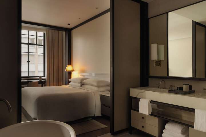 Room 77 of 123
