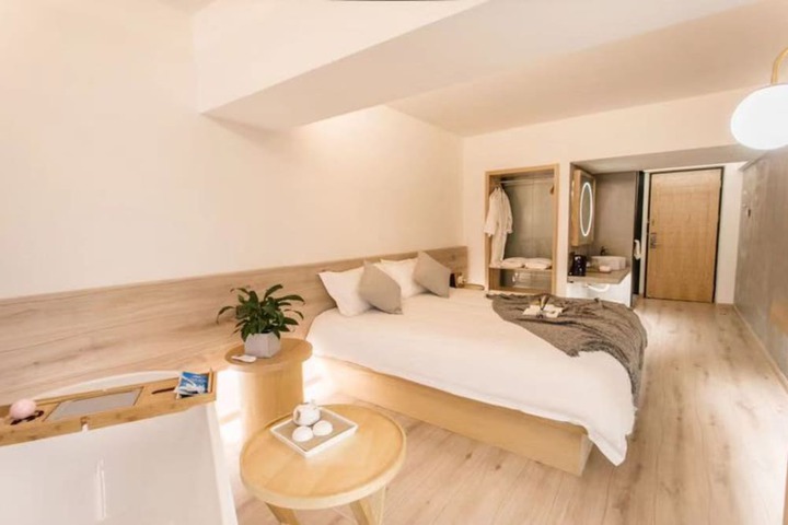 Room 21 of 63