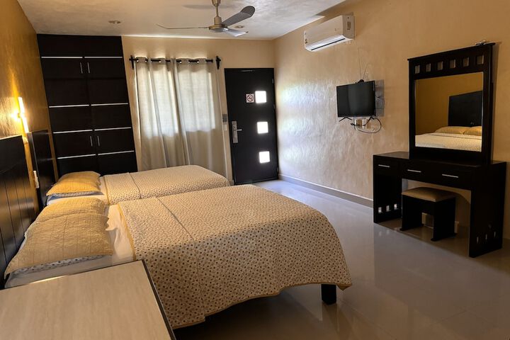 Room 12 of 29