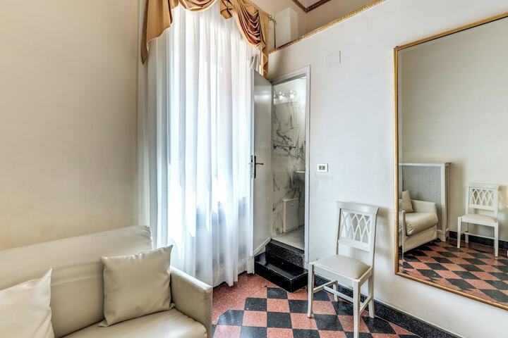 Room 57 of 125