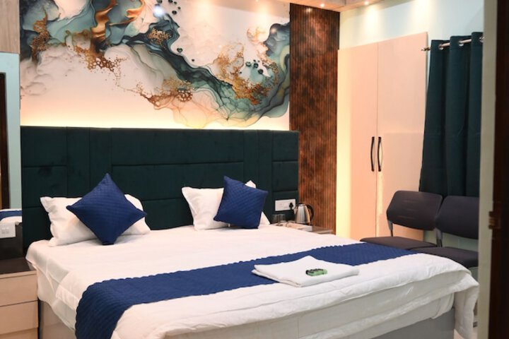 Room 6 of 29