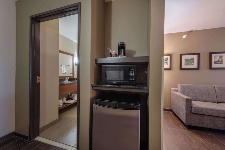 Room 73 of 132