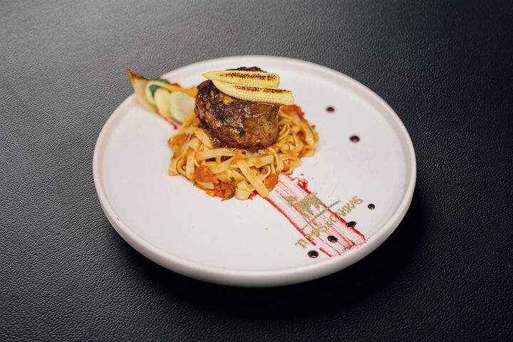 Dining 53 of 99