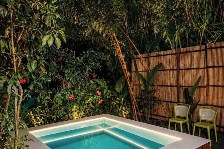 Pool 64 of 83