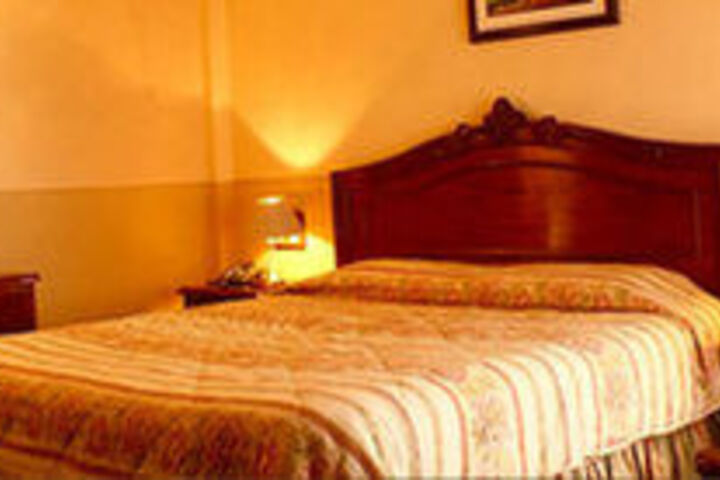 Room 12 of 15