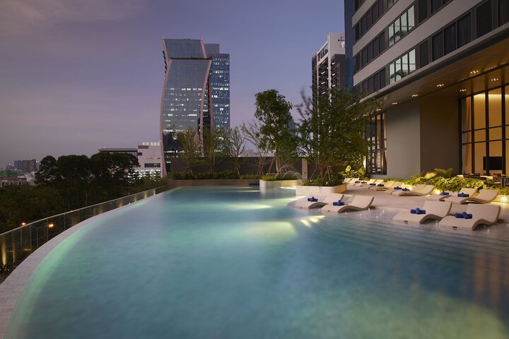Pool 24 of 55