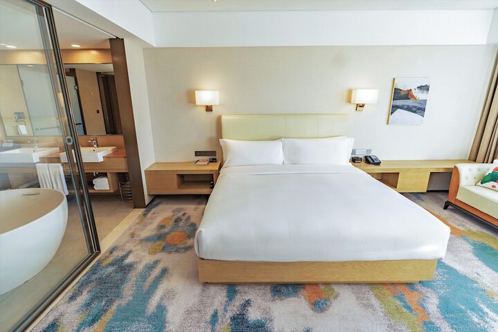 Room 29 of 131