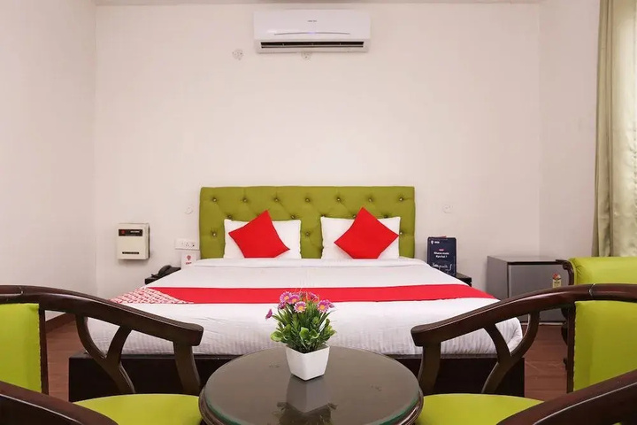 Room 2 of 12