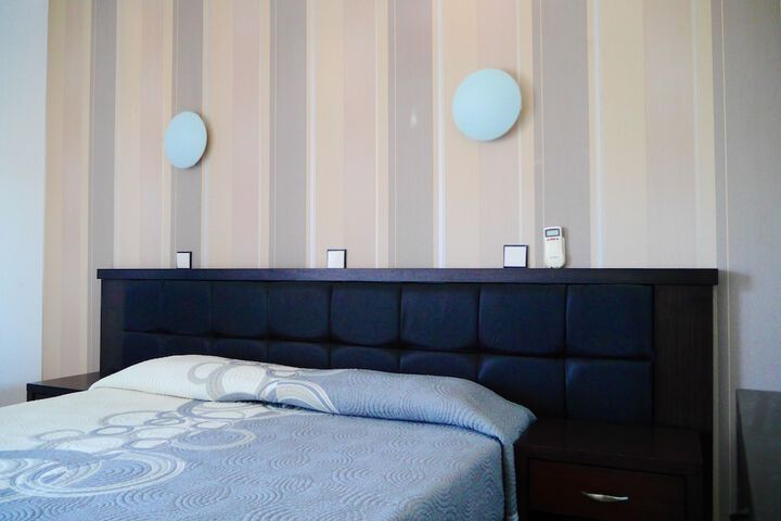 Room 10 of 73