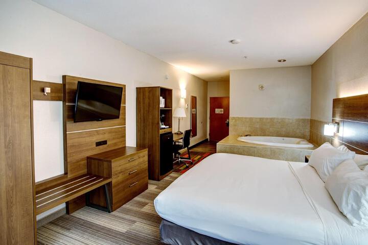 Standard King Bed Accessible (2 of 6)